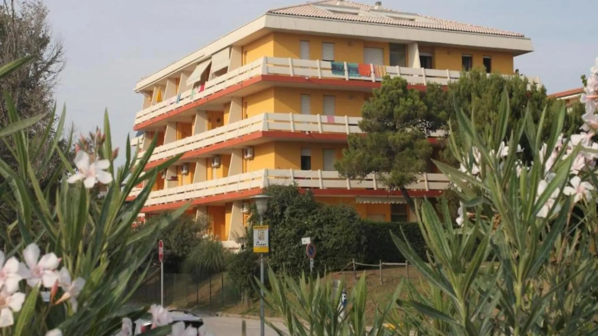 Comfy Accommodation 80M From Bibione Beach Apartment